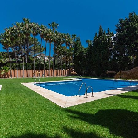 Cabopino Duplex, Swimming Pool, Beach 5Min Away, Chill Out Terrace And High-Speed Wifi 马尔韦利亚 外观 照片