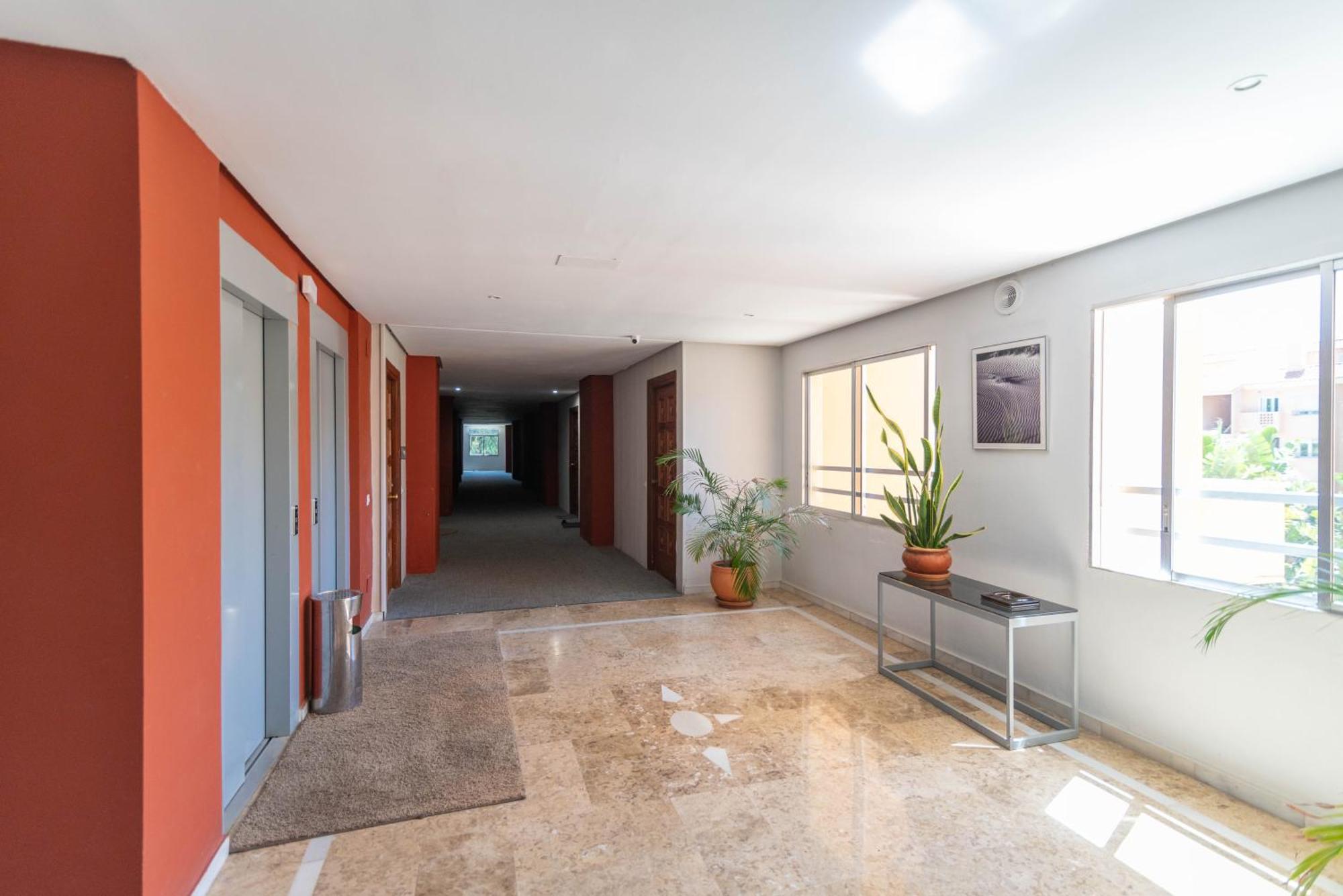 Cabopino Duplex, Swimming Pool, Beach 5Min Away, Chill Out Terrace And High-Speed Wifi 马尔韦利亚 外观 照片